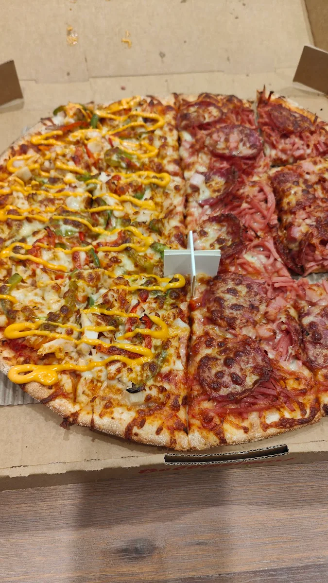 Food & drink, Richmond Village Pizzeria
