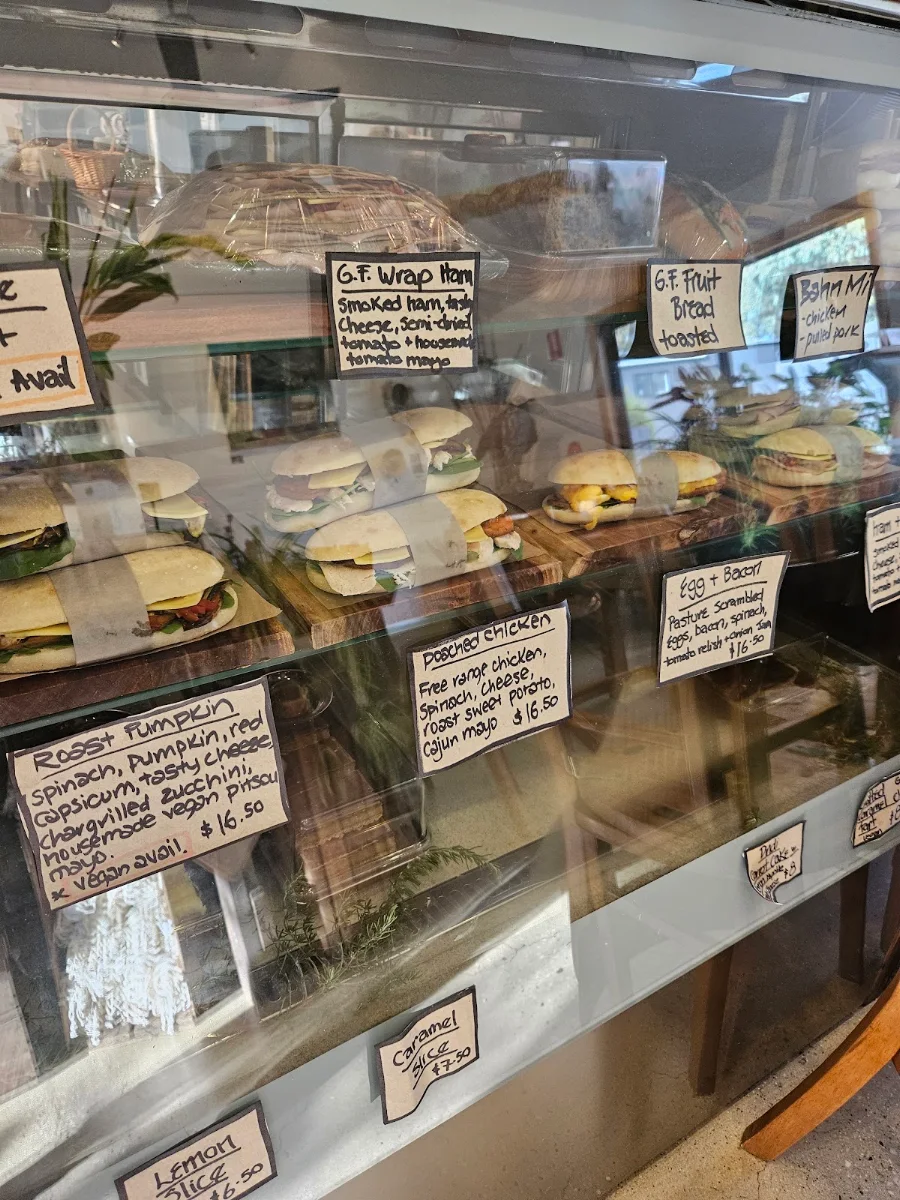 Menu, Dindi Cafe