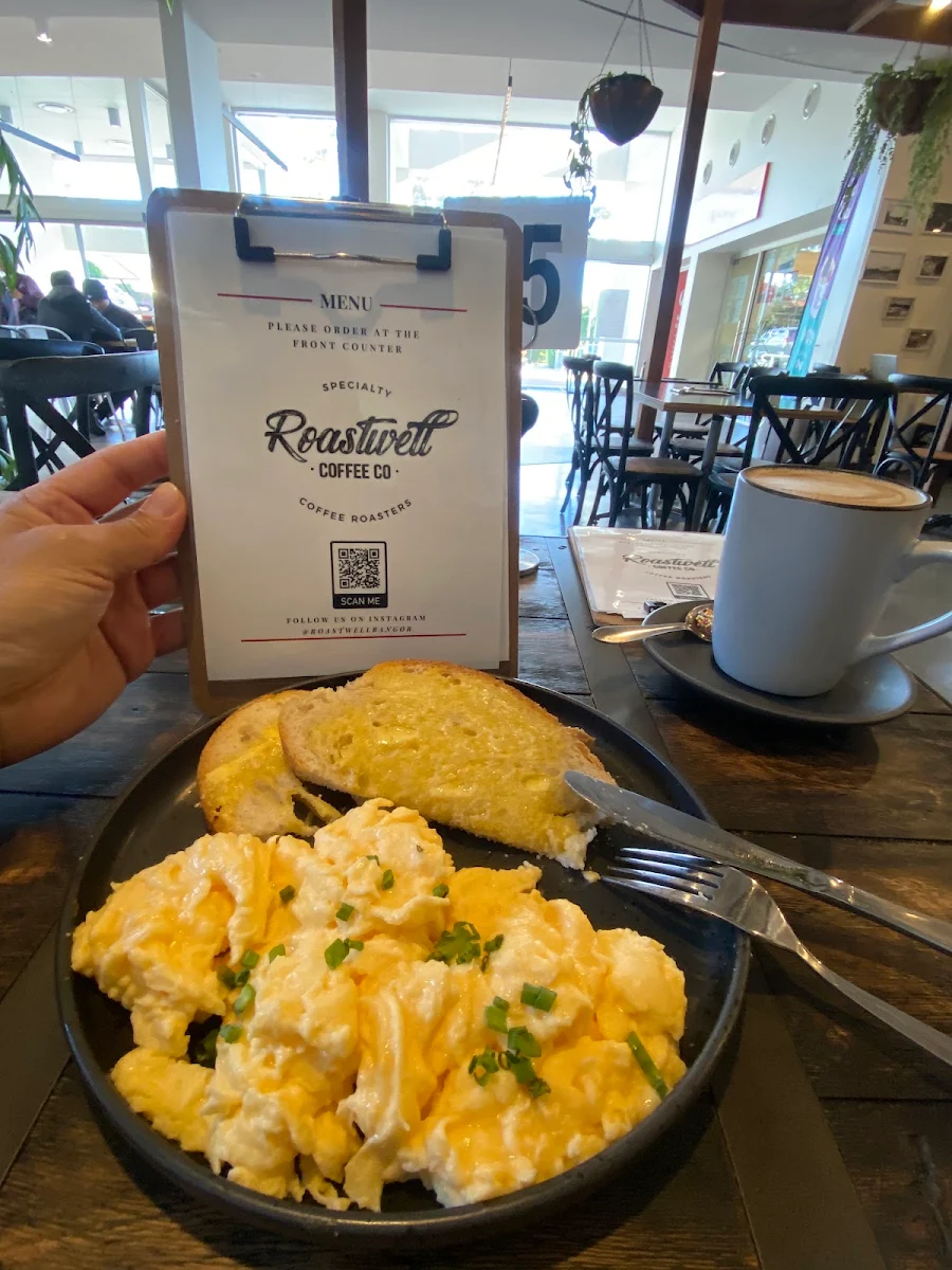 Food & drink, Roastwell Cafe