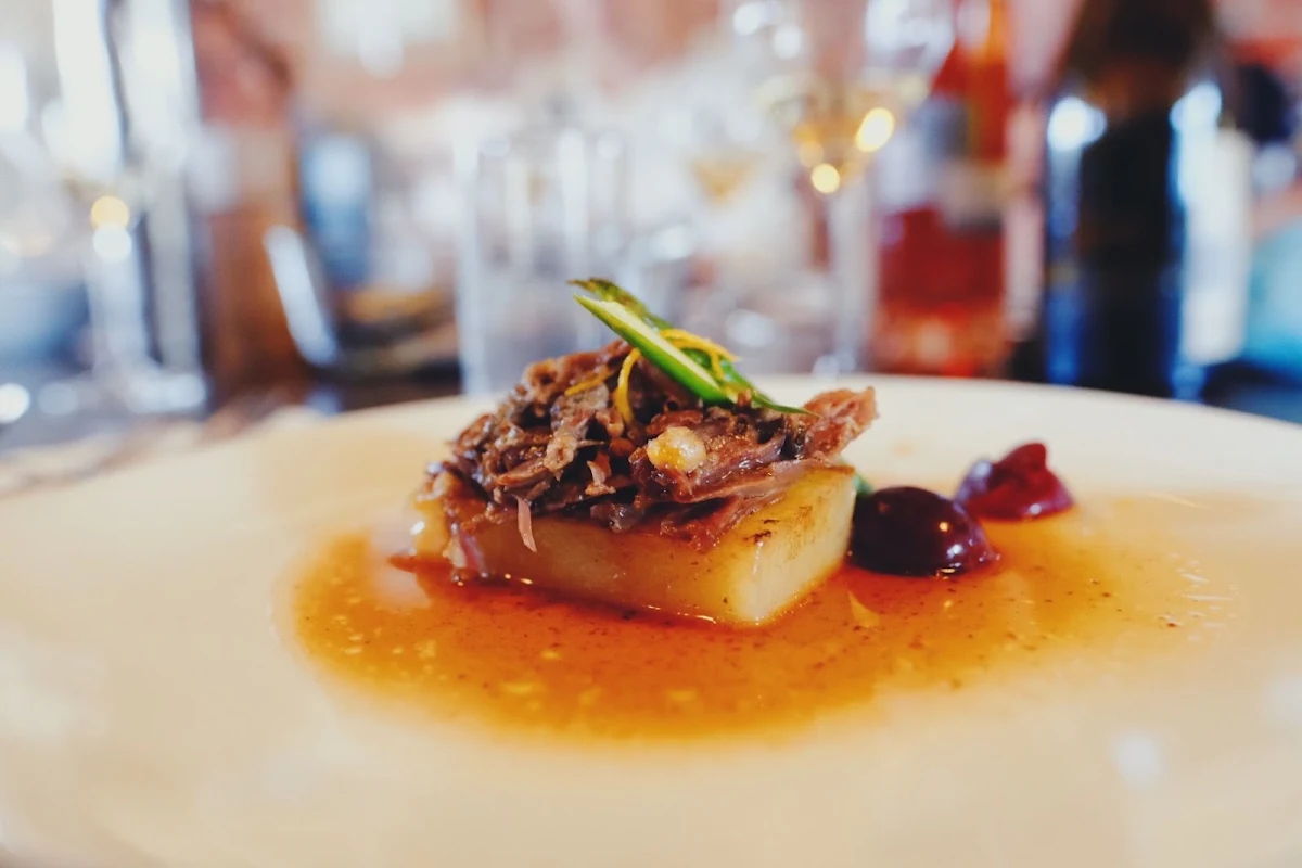 Food & drink, Callubri Station