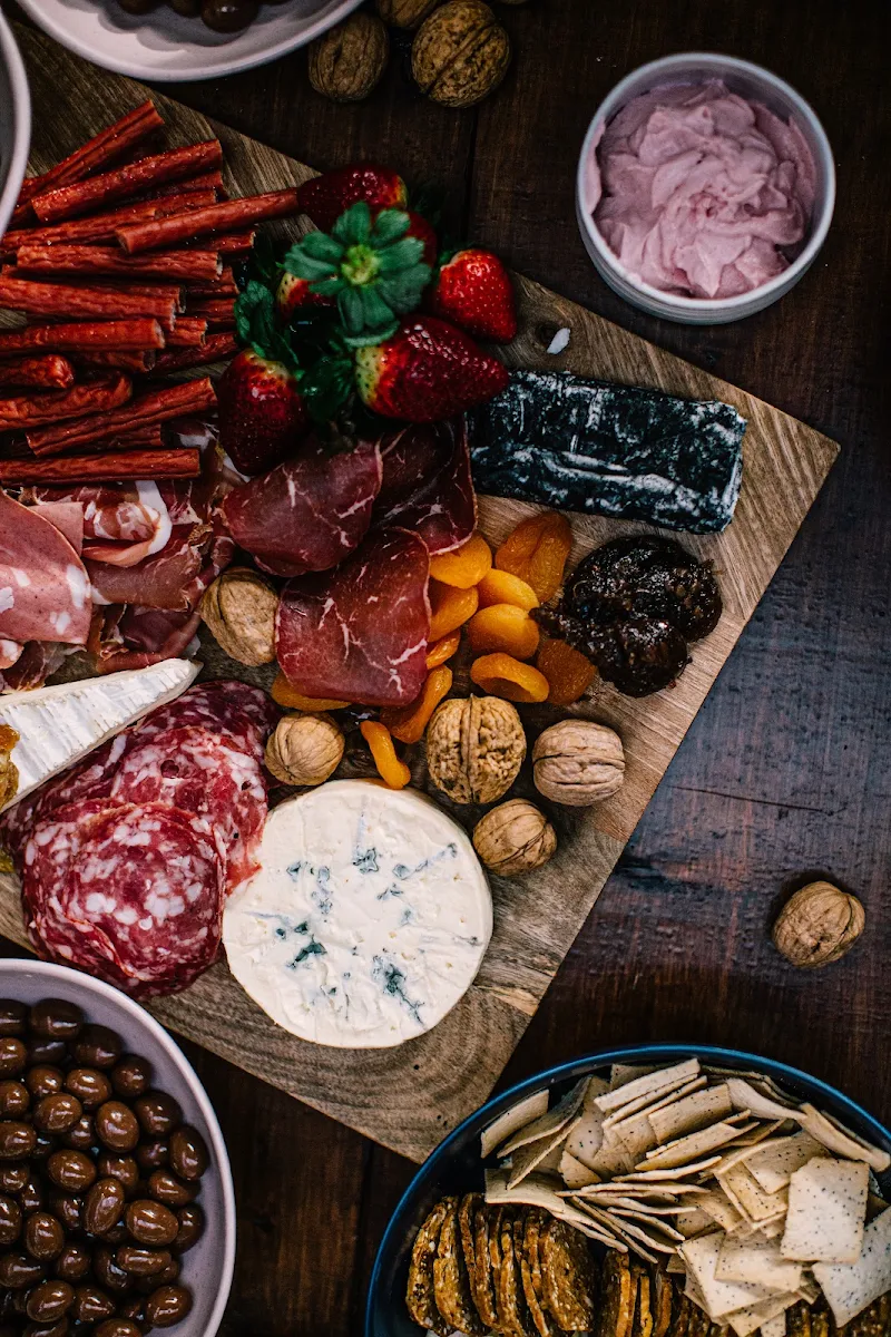 Food & drink, Callubri Station