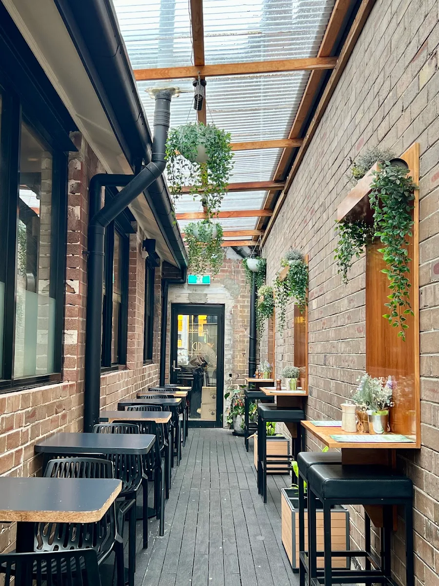 Vibe, 2 Doors Down Gladesville