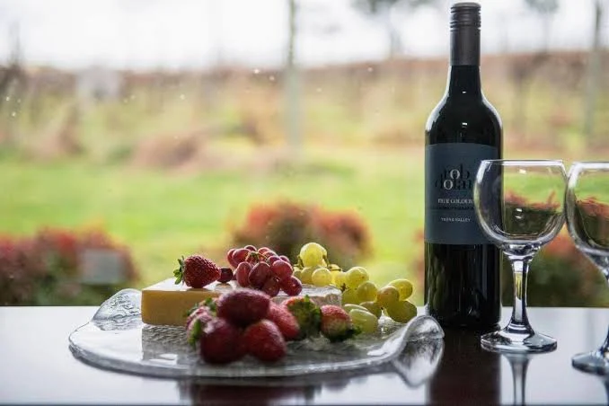 Food & drink, De'Vine Escape