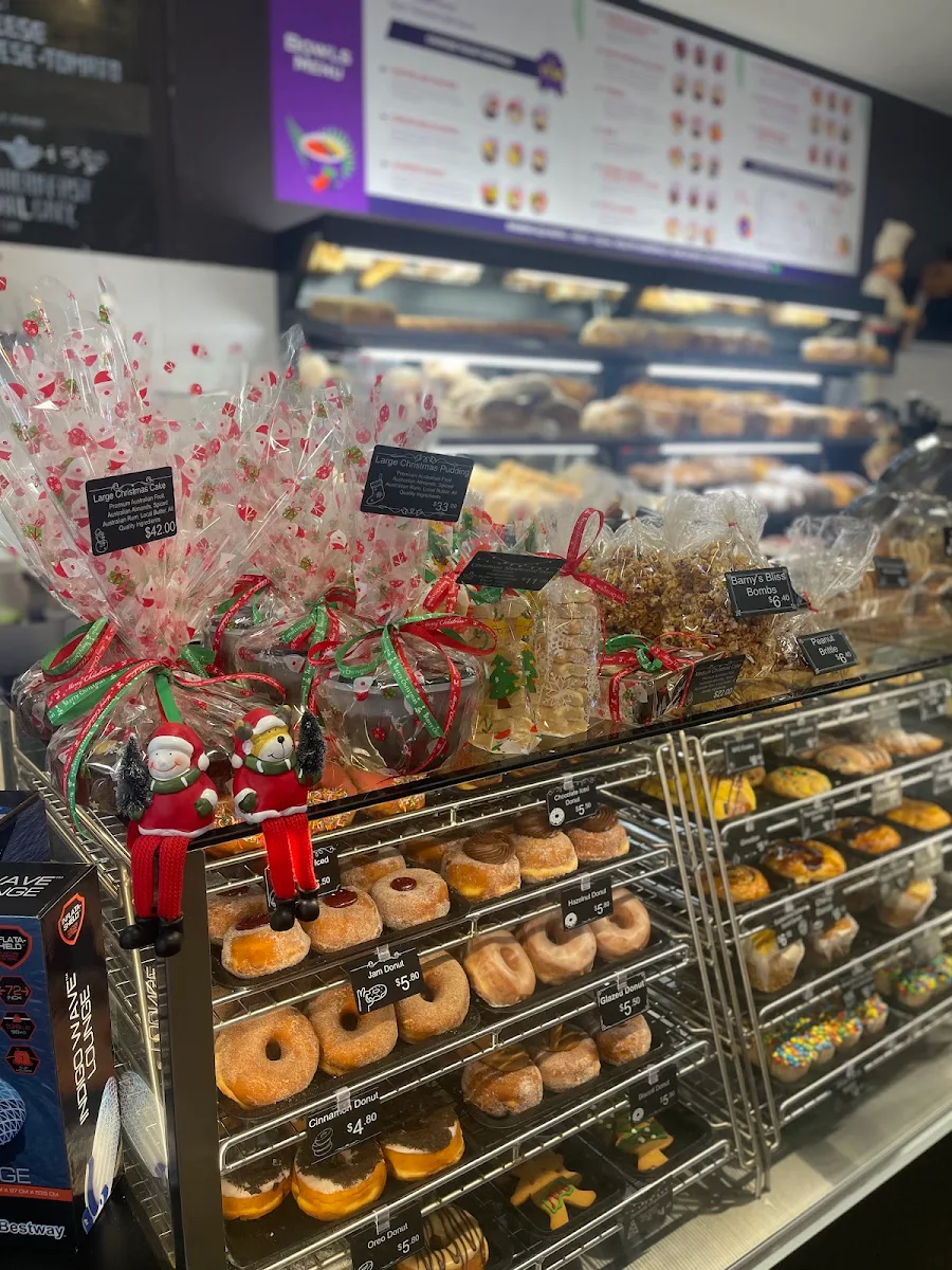 Vibe, Barnett's Bakery