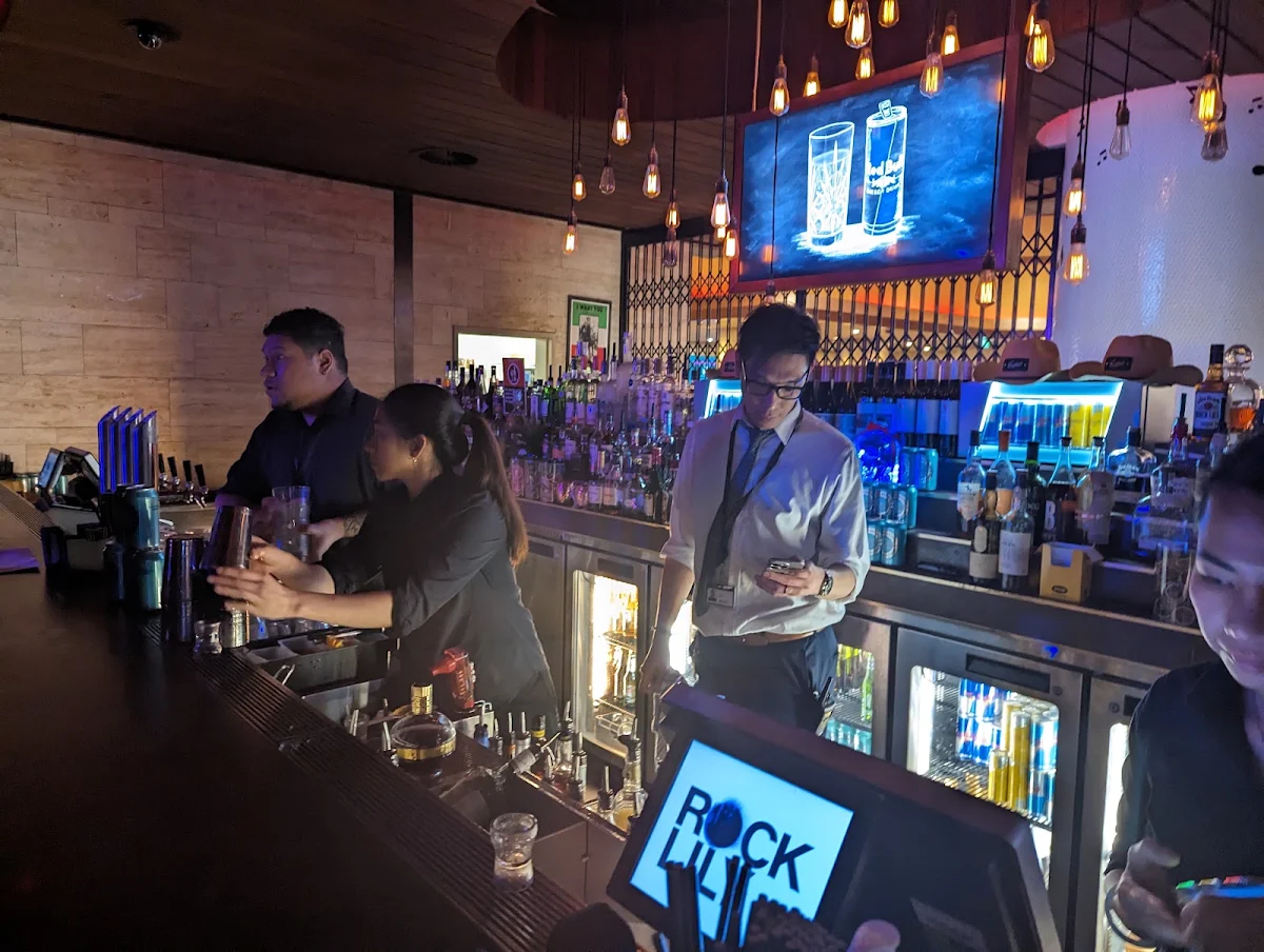 Vibe, Rock Lily Pyrmont