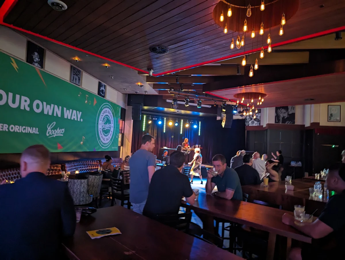Vibe, Rock Lily Pyrmont