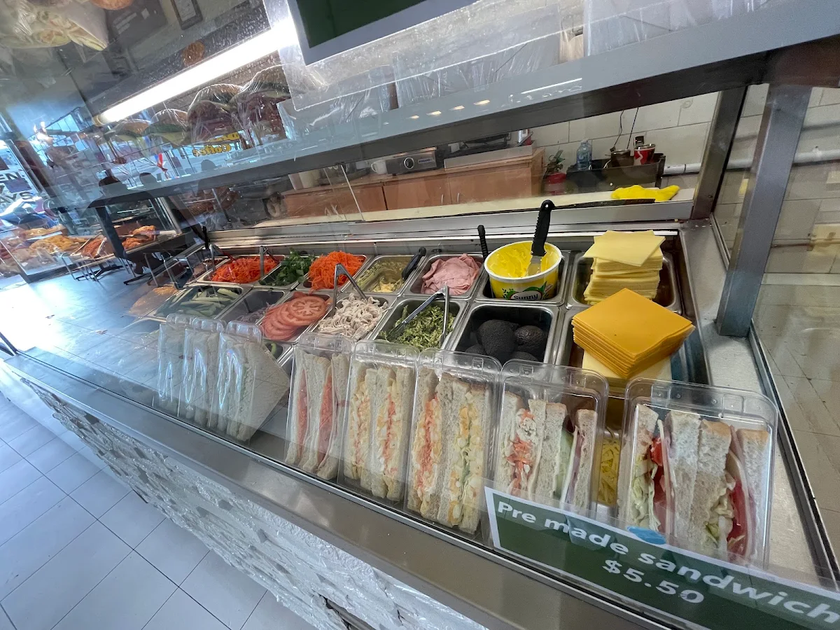 Vibe, Longbeach Bakery