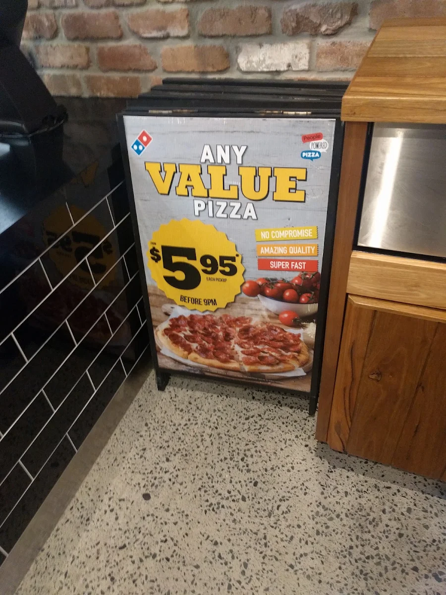 Menu, Domino's Pizza Upper Coomera