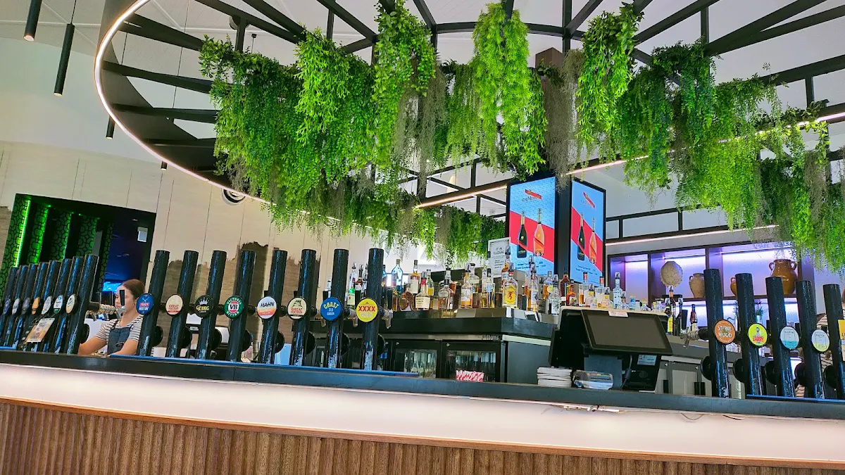 Vibe, Baringa Tavern