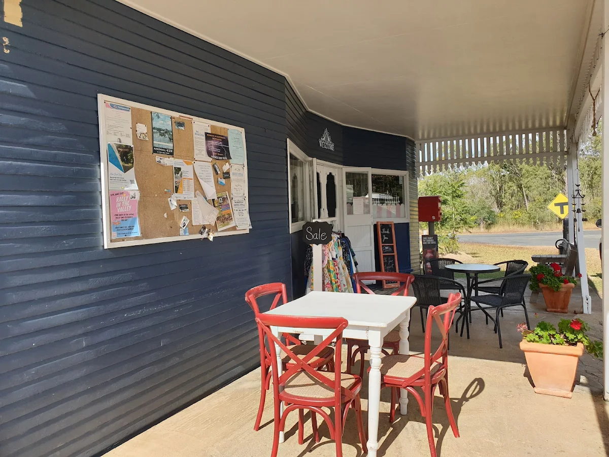 Vibe, Creative Ground Art Cafe