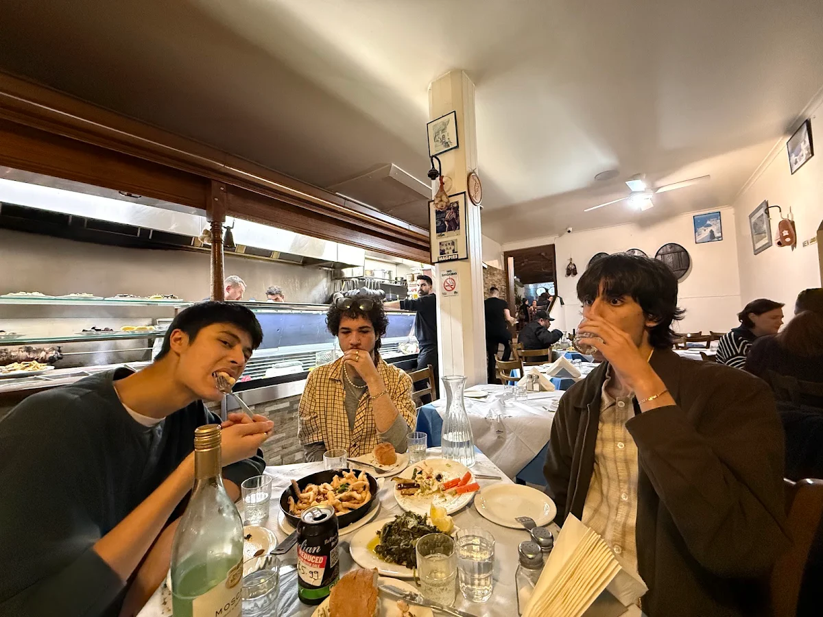 Vibe, Jim's Greek Tavern