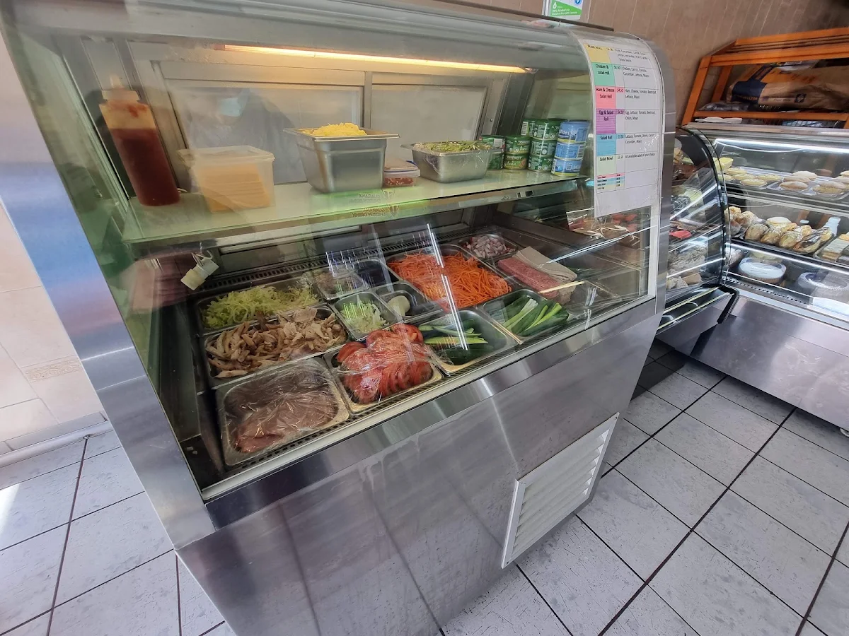 Vibe, Huy Hoang's Bakery