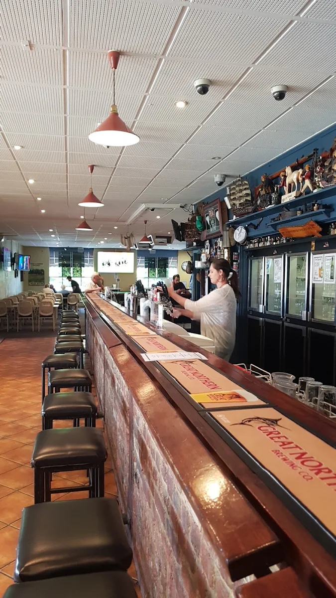 Vibe, Silversands Tavern