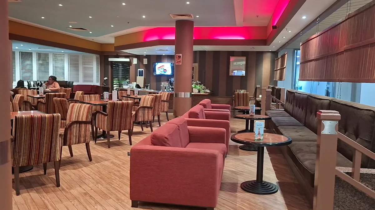 Vibe, Deck Eatery & Bar