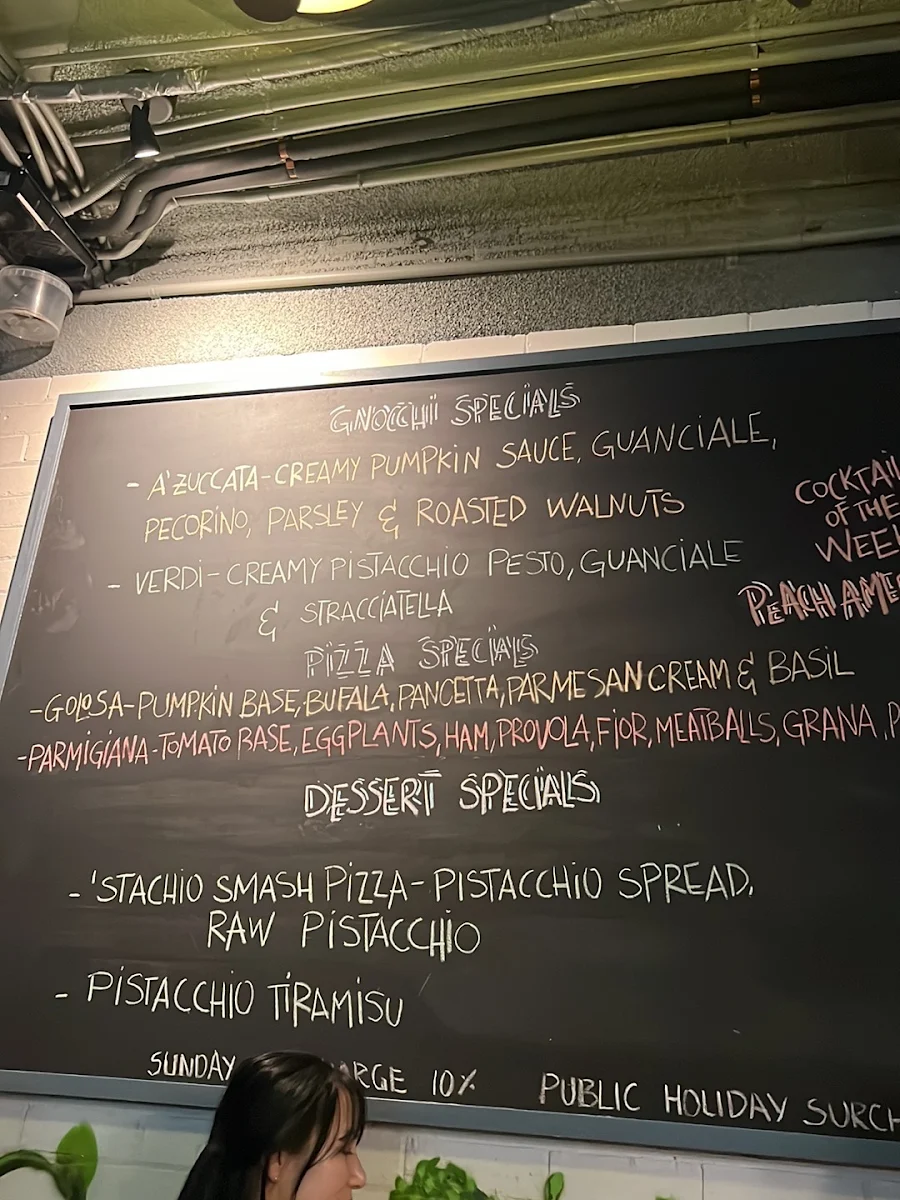 Menu, Matto Napoletano Pizzeria