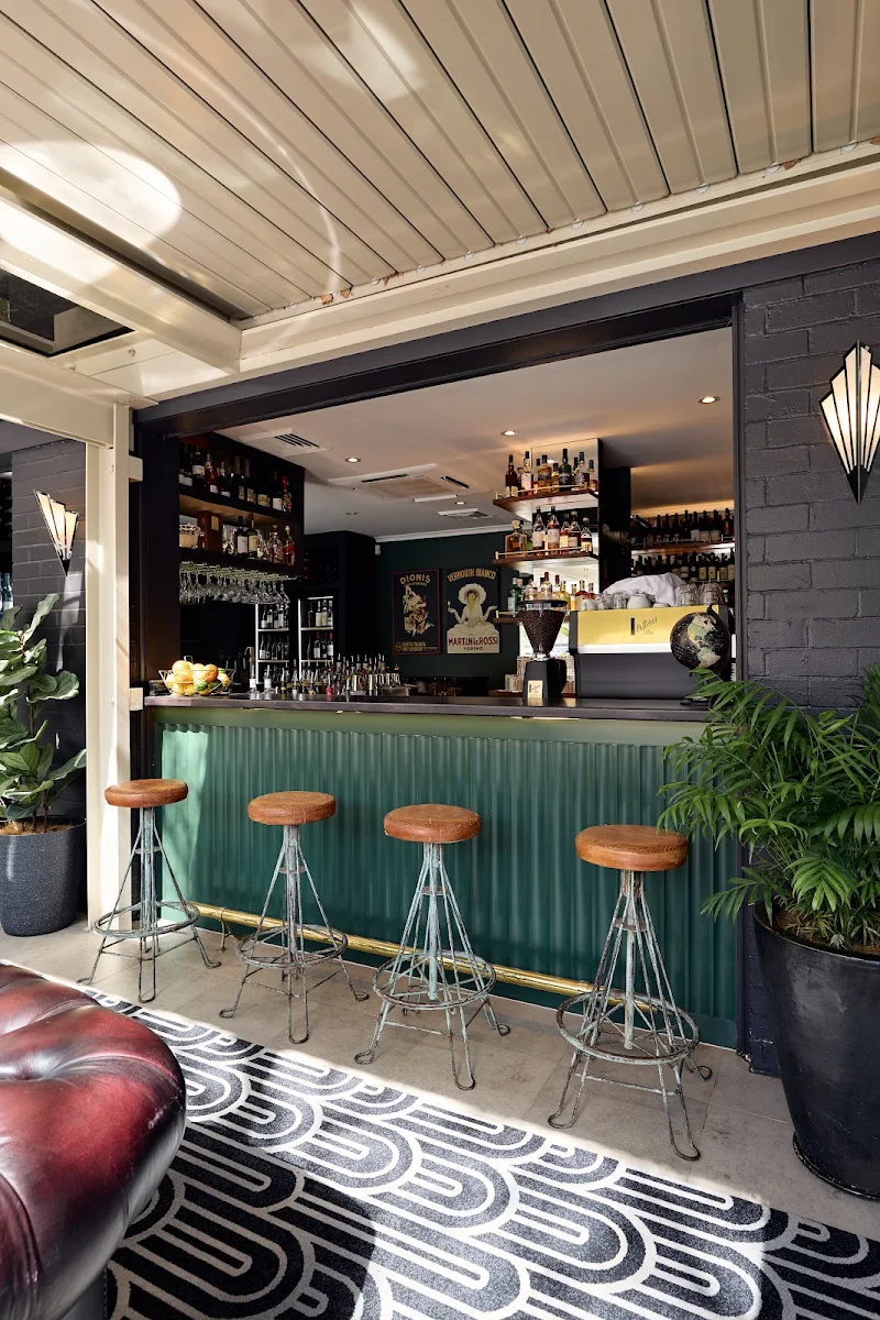 Vibe, Antica Dining