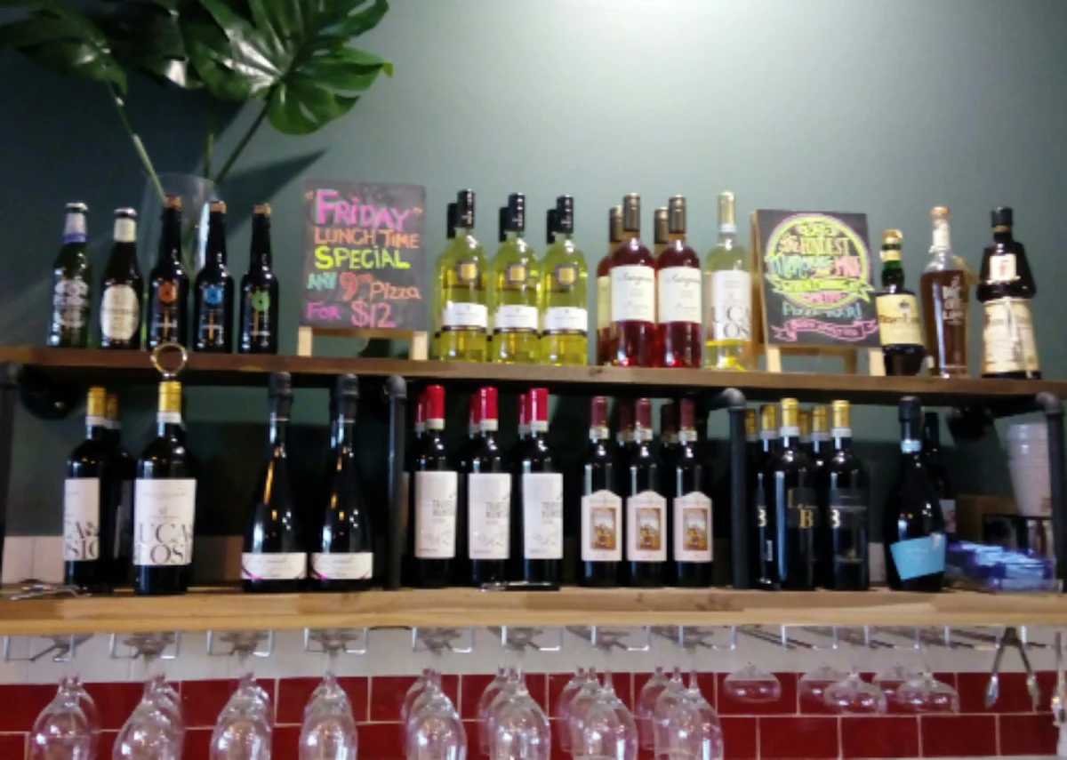 Vibe, Ometto Pizza Bar & Deli