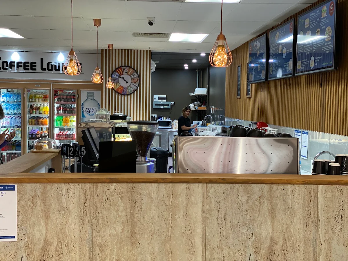 Vibe, Q3 Coffee Lounge