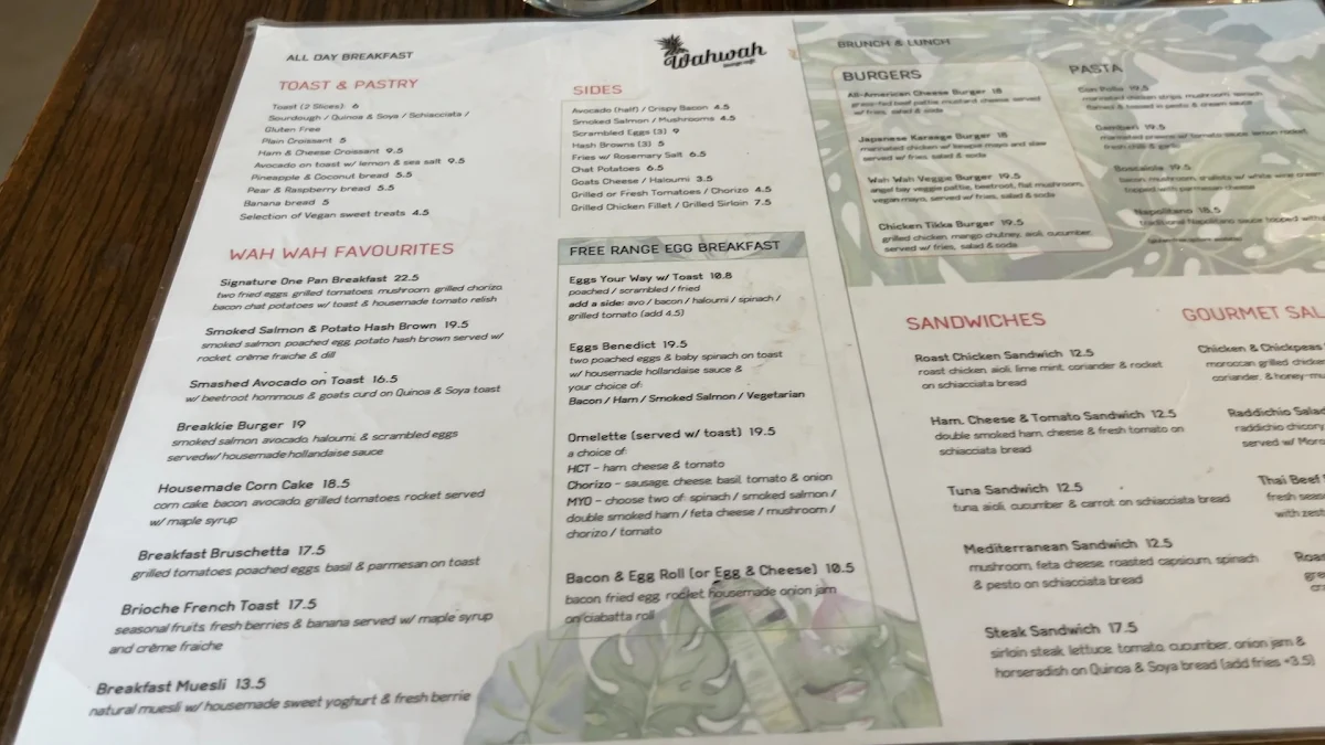 Menu, Wah Wah Lounge