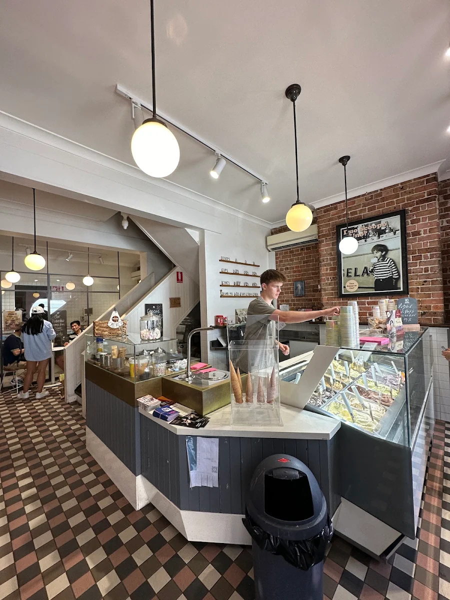 Vibe, Popolo Gelateria