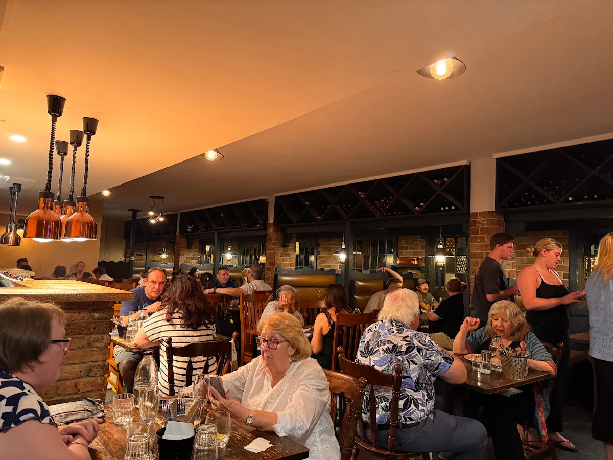 Vibe, Fox and Hounds