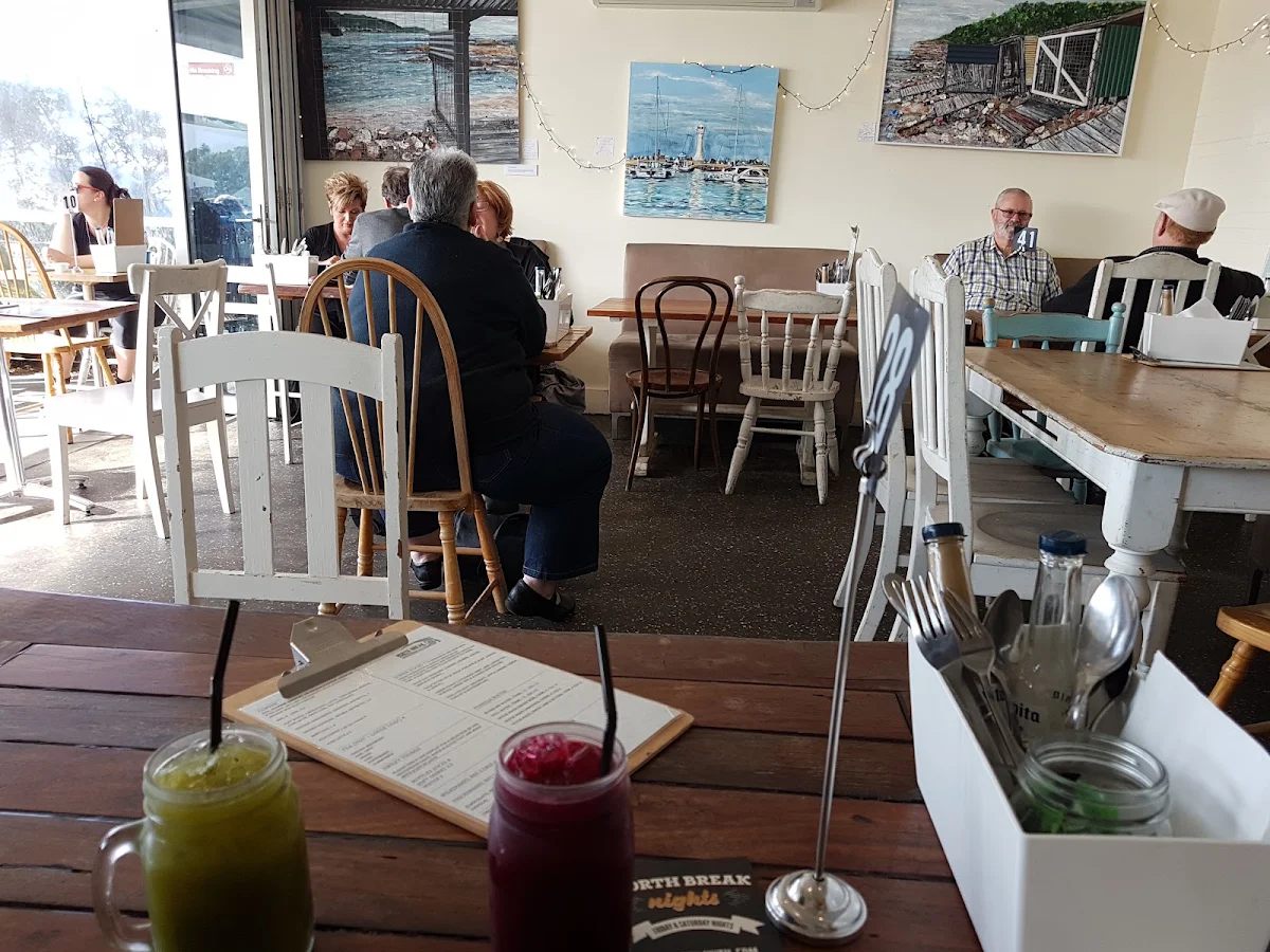Vibe, North Break Cafe