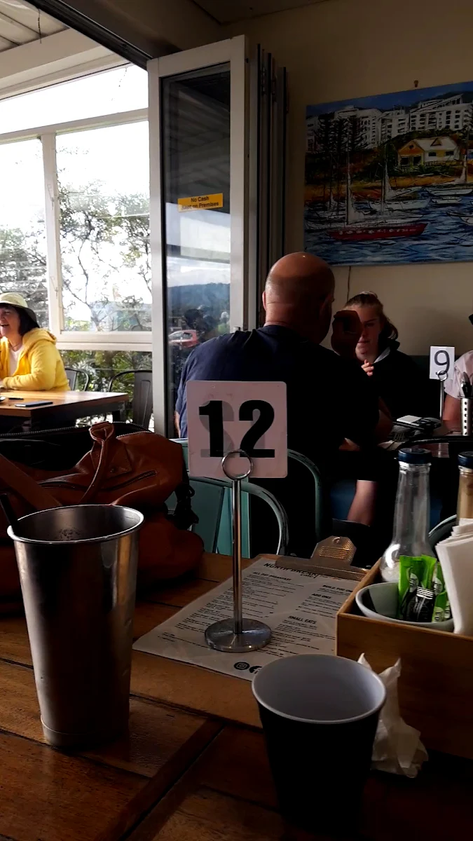Vibe, North Break Cafe