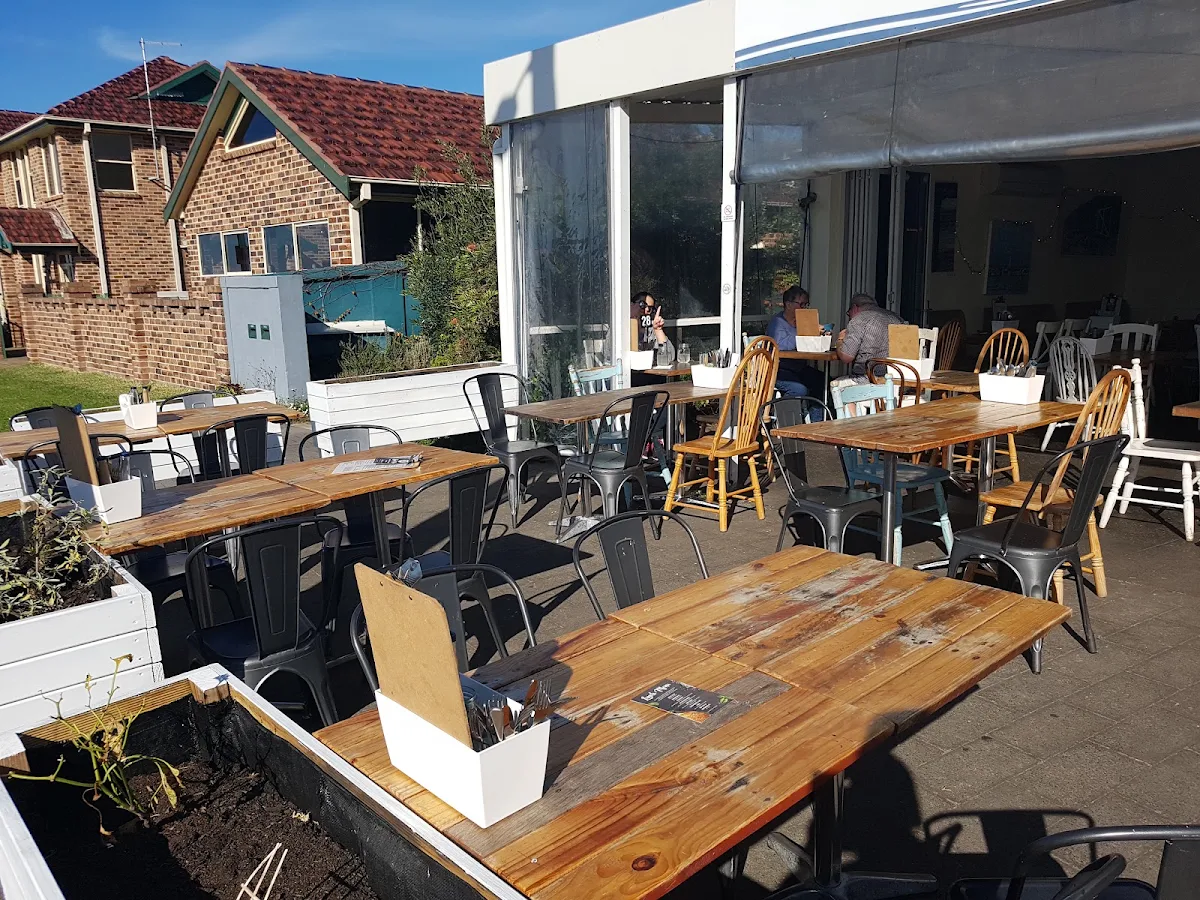 Vibe, North Break Cafe