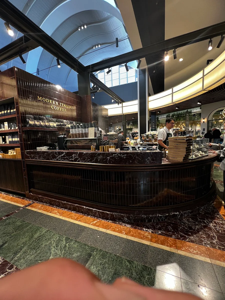 Vibe, Caffe Ducale