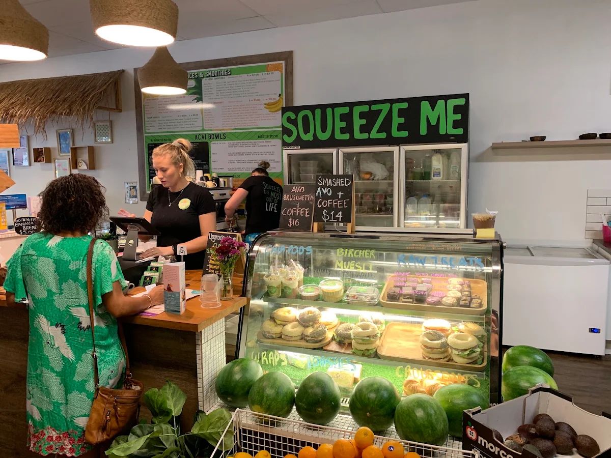 Vibe, Squeeze Me North Ward