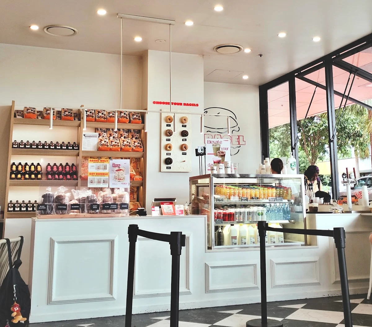 Vibe, O Bagel Southport