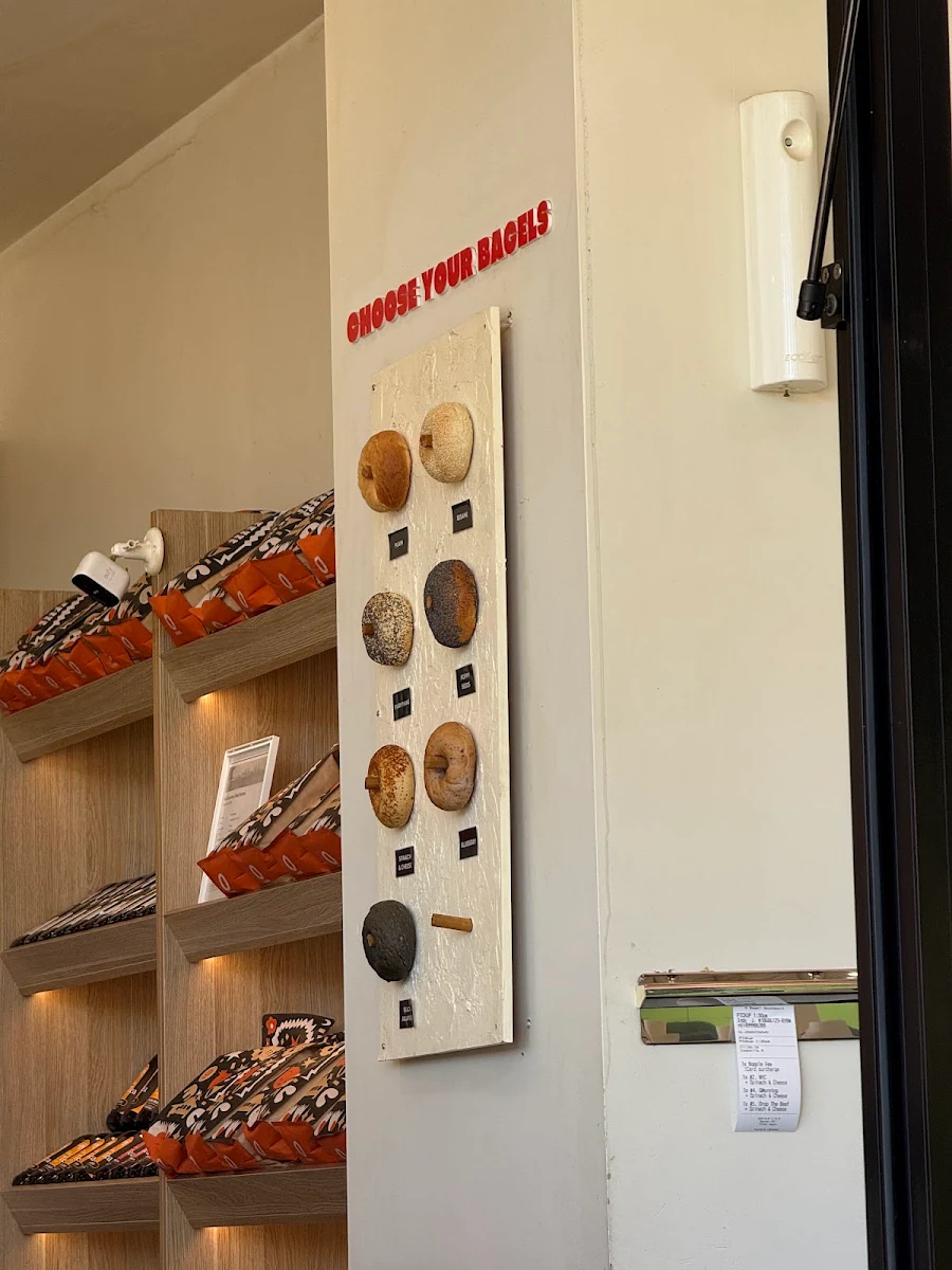 Vibe, O Bagel Southport