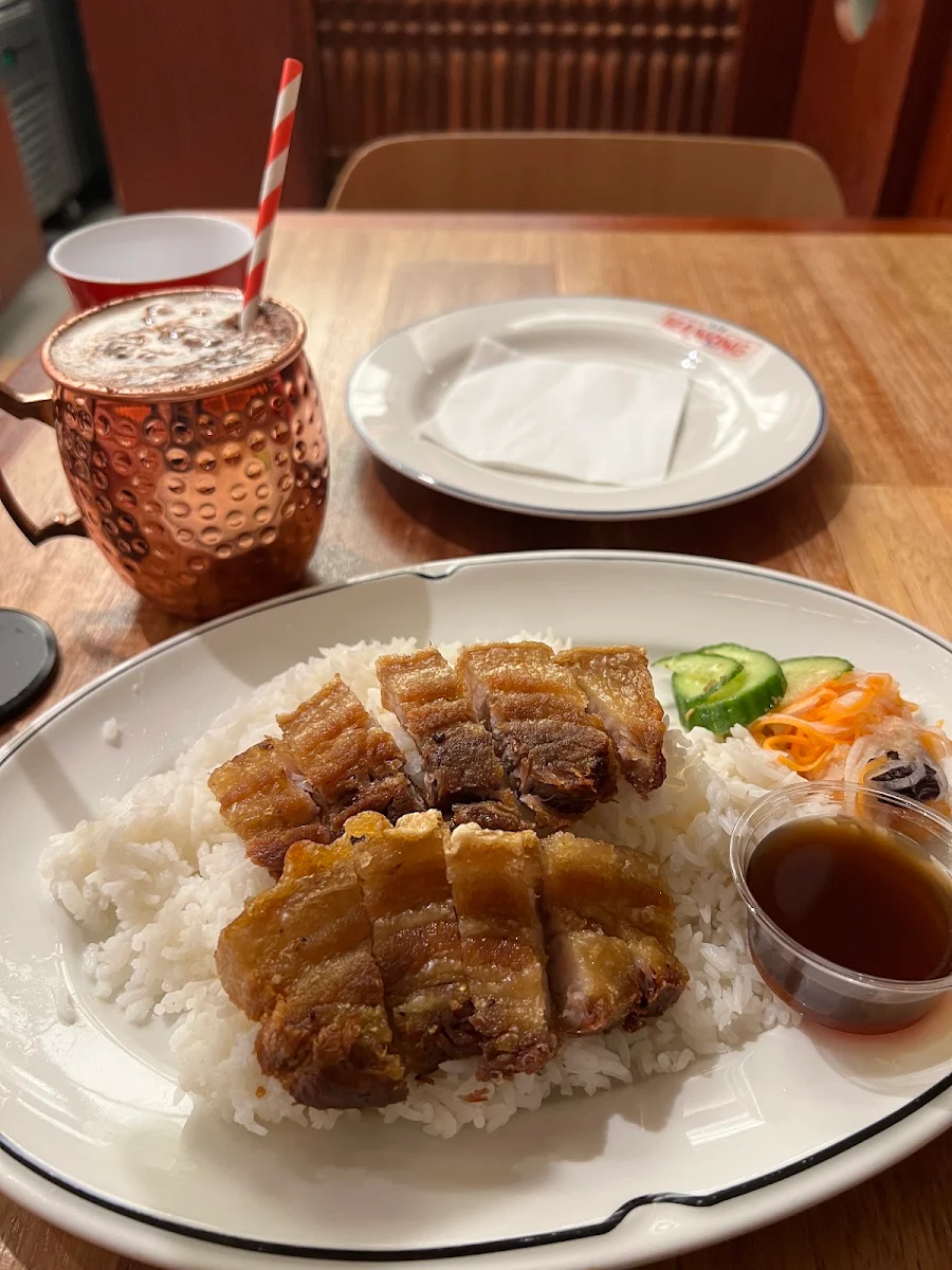 Food & drink, Sir Manong Chatswood Chase