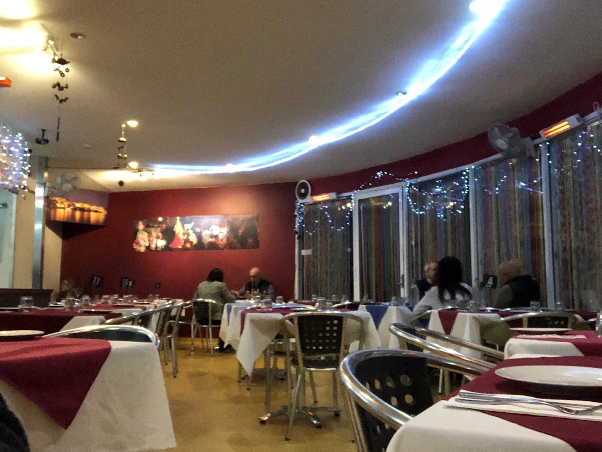 Vibe, New River Edge Indian Cuisine