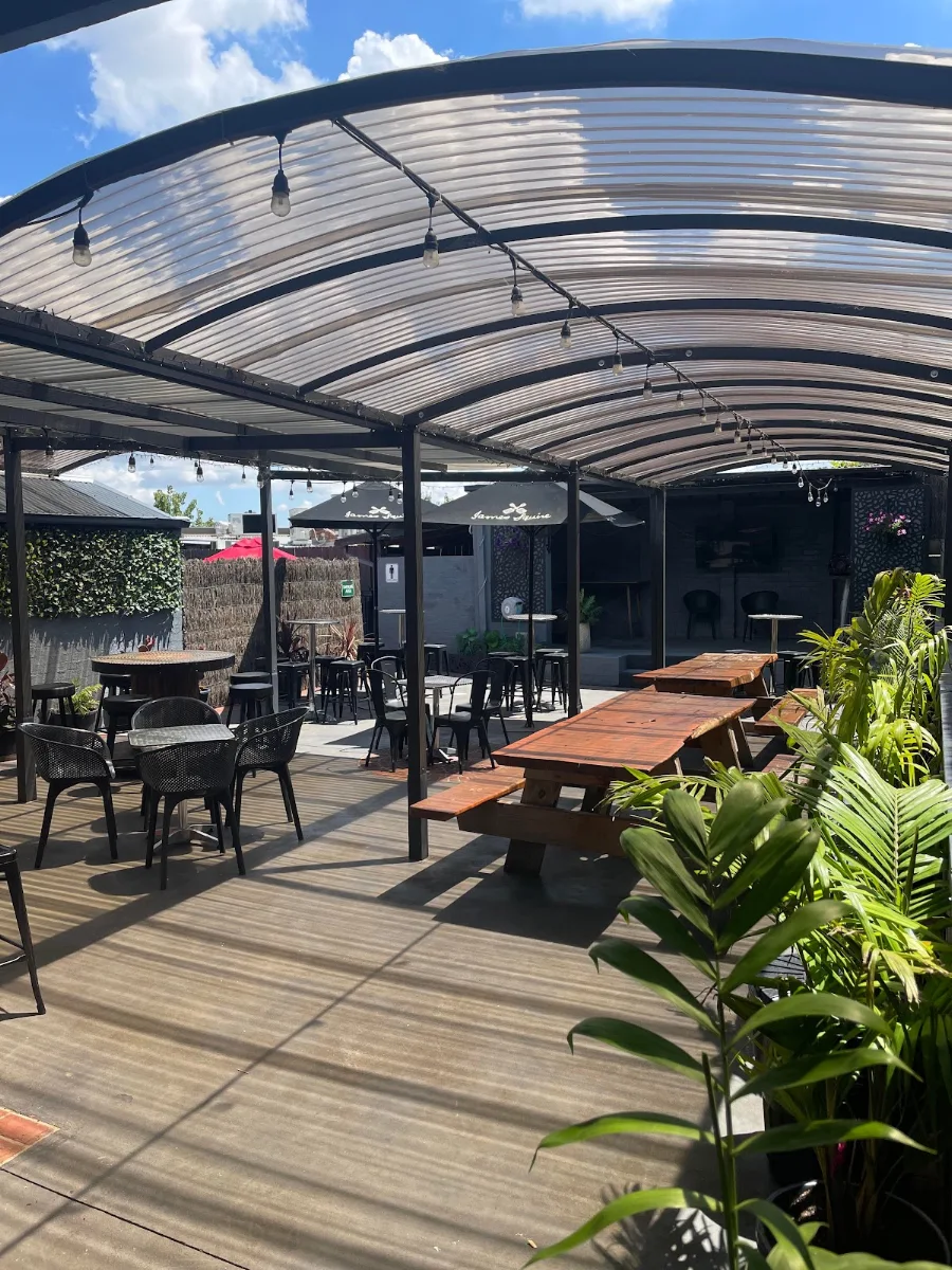 Vibe, Railway Hotel Bunyip