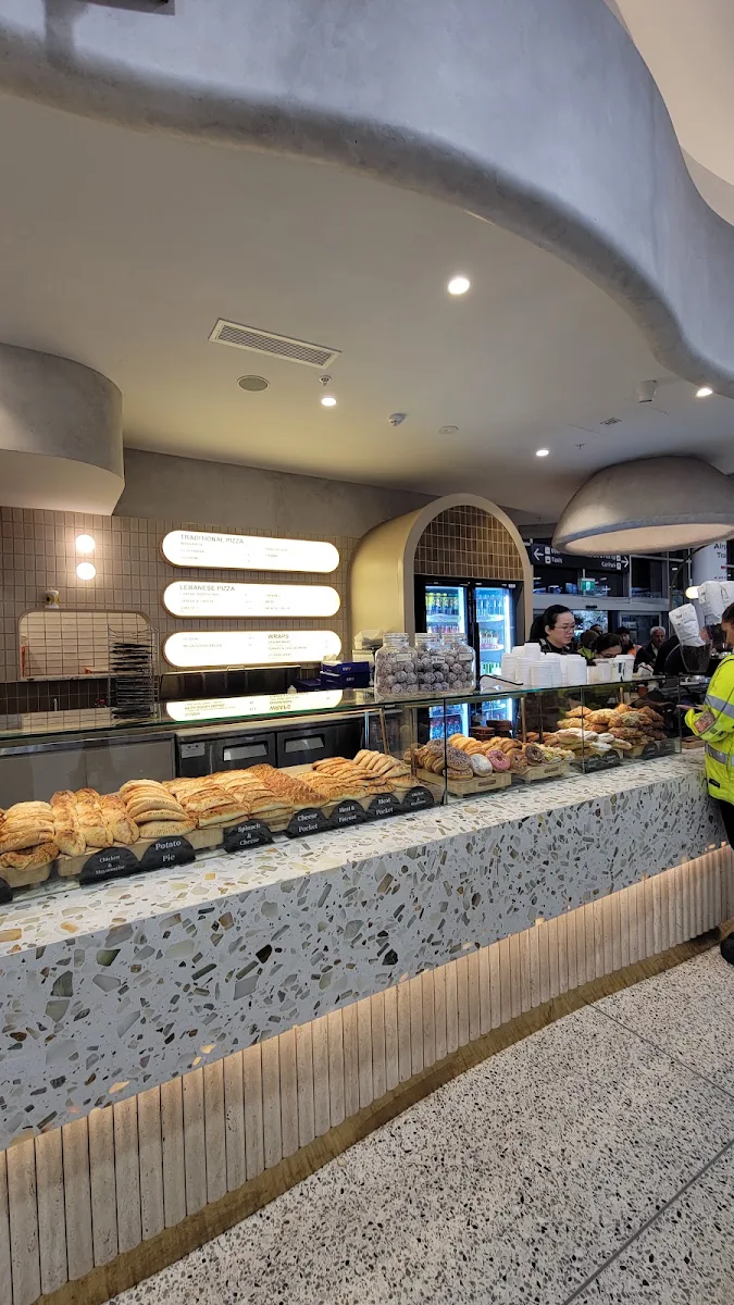 Vibe, Ooosh Bakery