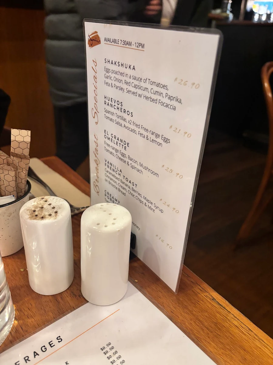 Menu, Cafe Segovia