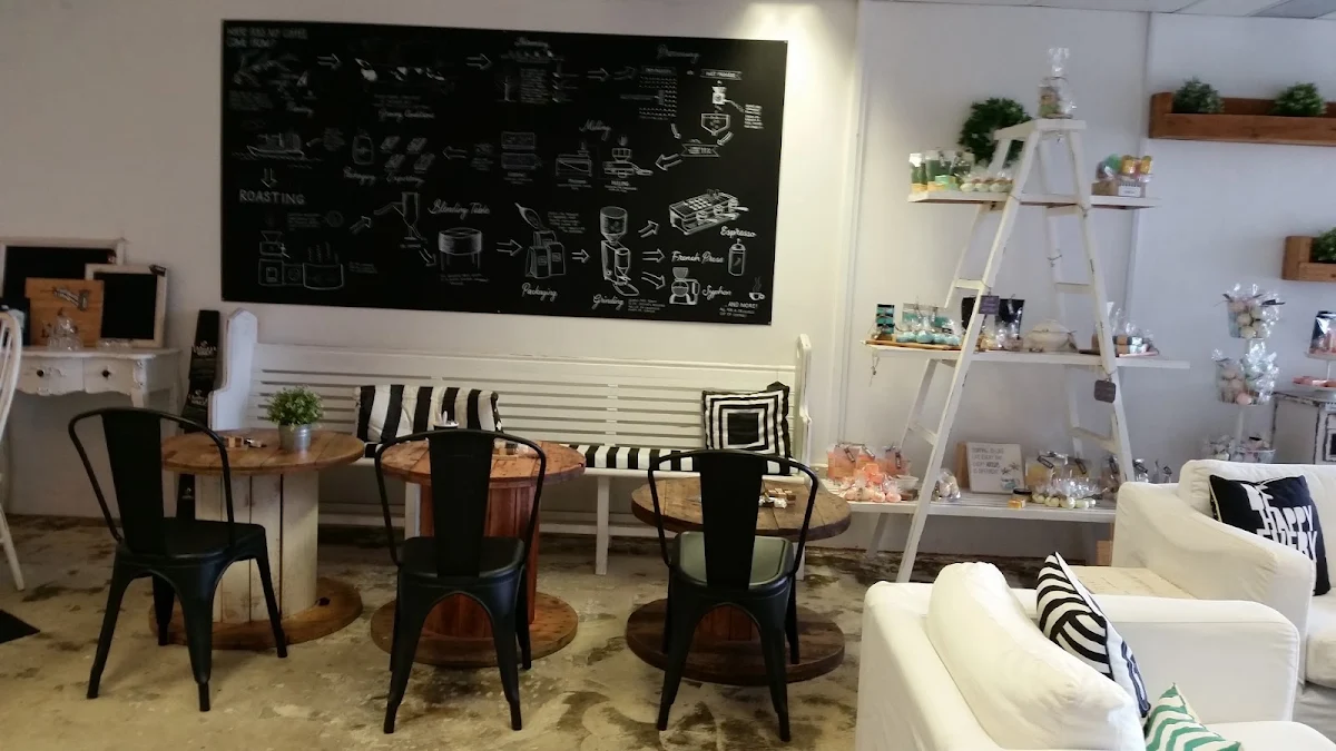 Vibe, Salt Shop & Cafe