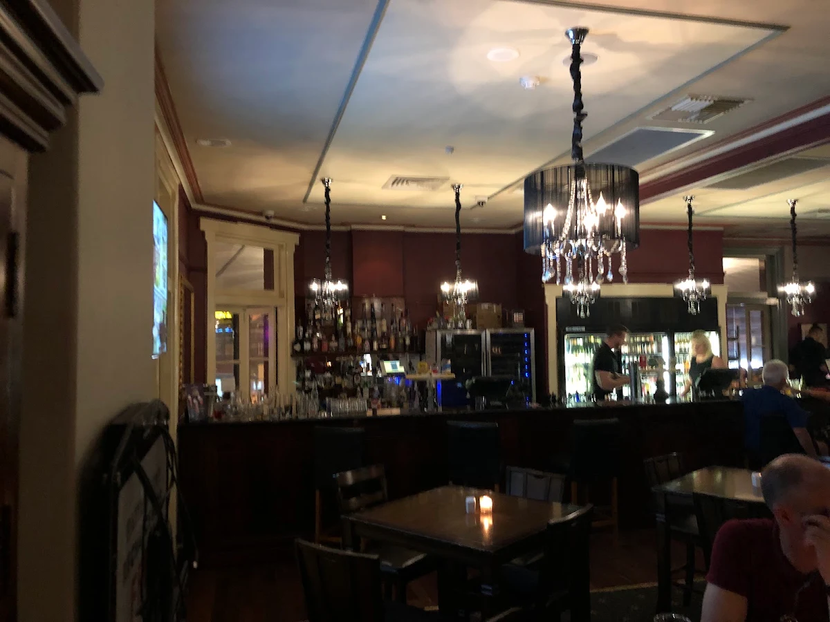 Vibe, Balcony Restaurant