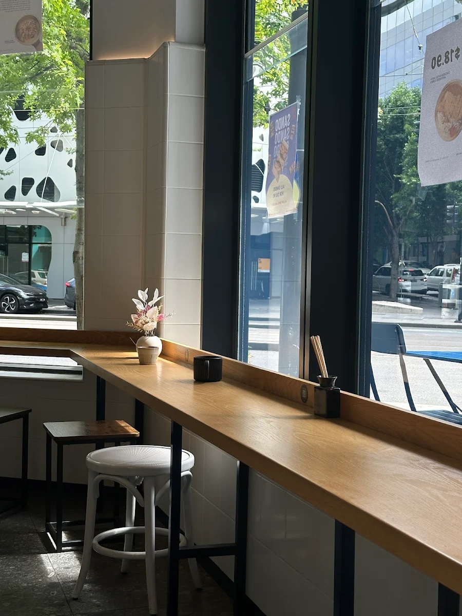 Vibe, KOME Eatery
