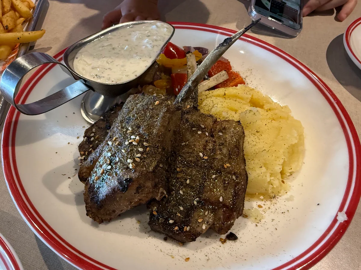 Food & drink, Eaton Tavern