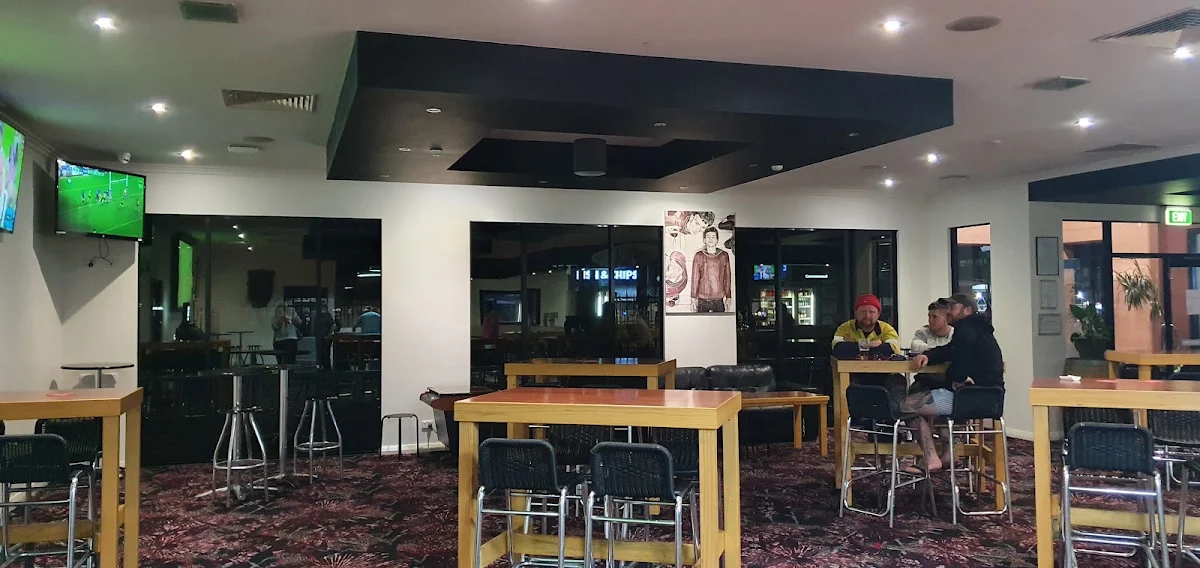 Vibe, Eaton Tavern