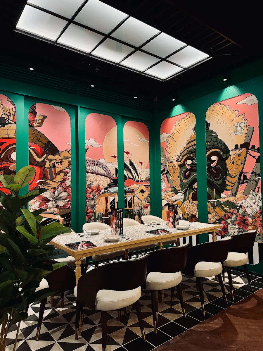 Vibe, Kinn Thai Watergardens