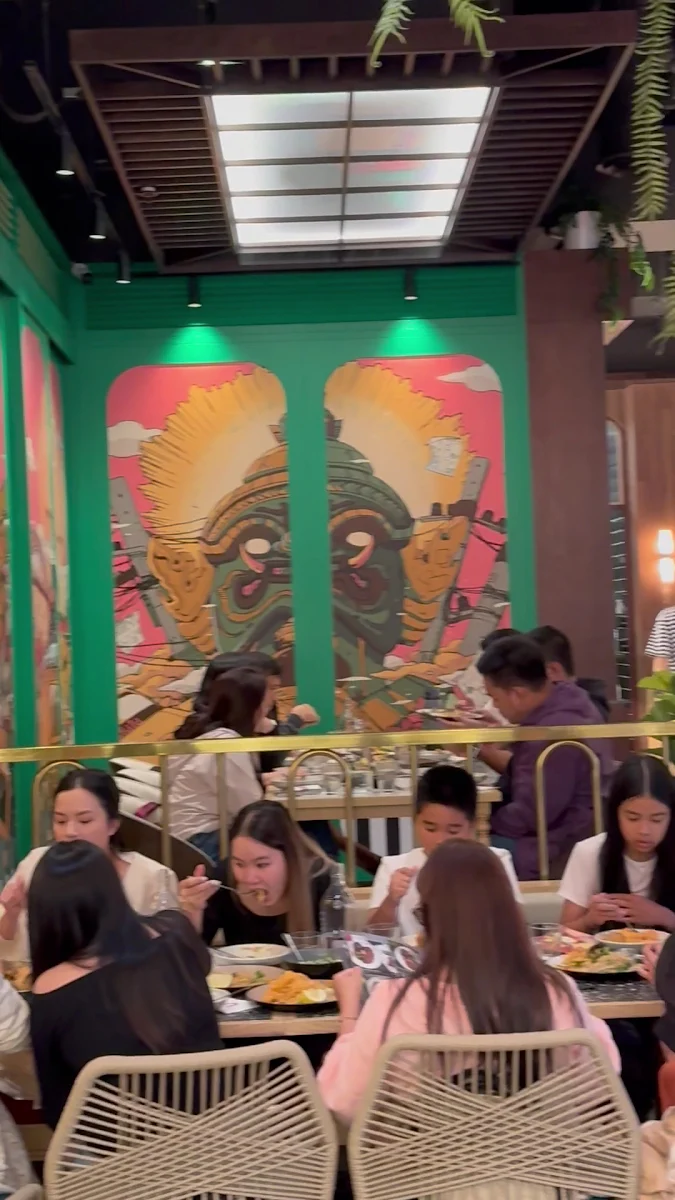 Vibe, Kinn Thai Watergardens