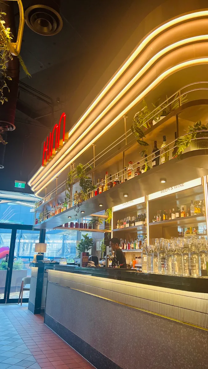 Vibe, Kinn Thai Watergardens