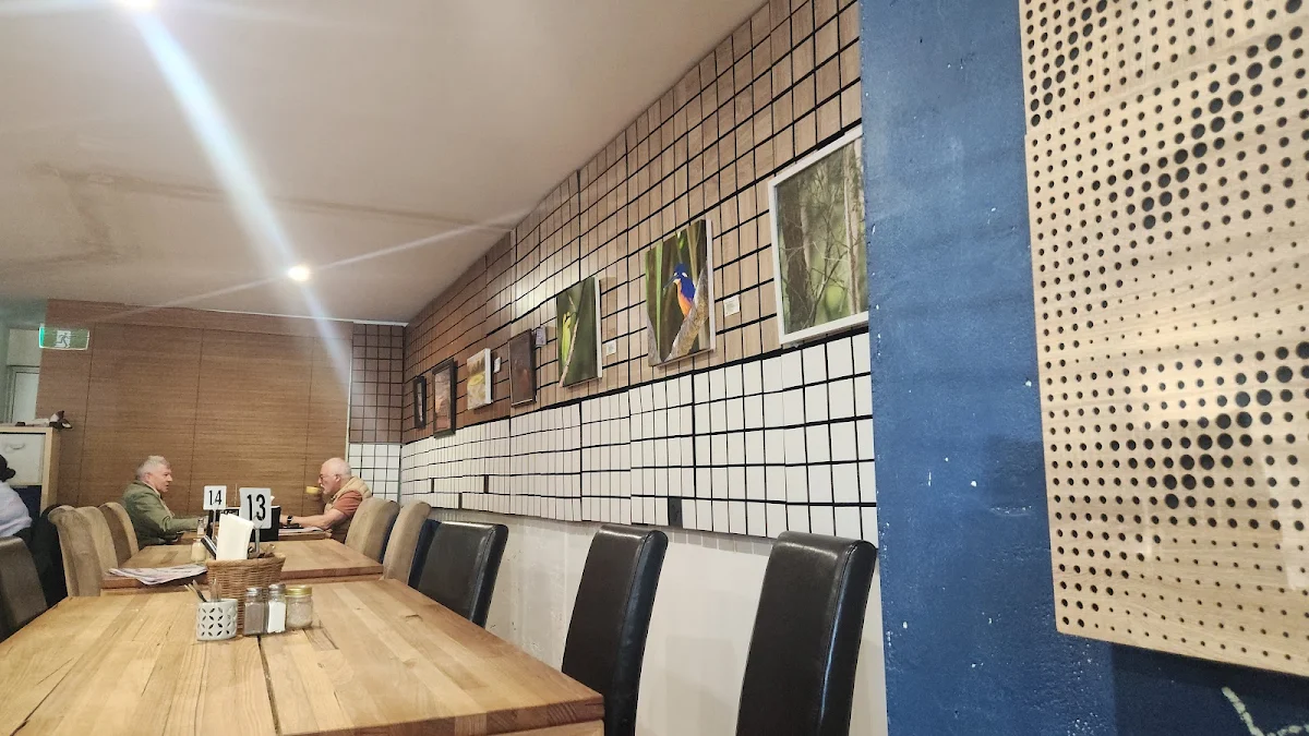 Vibe, The Laughing Fox Cafe