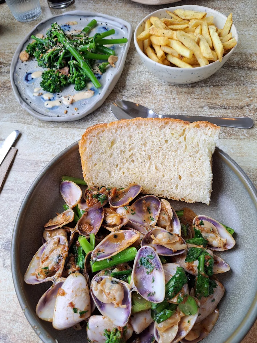 Food & drink, Kuti Shack