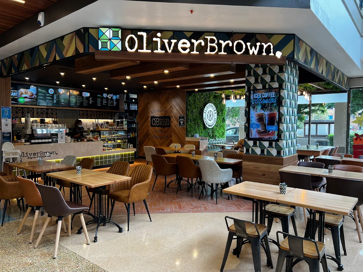 Vibe, Oliver Brown