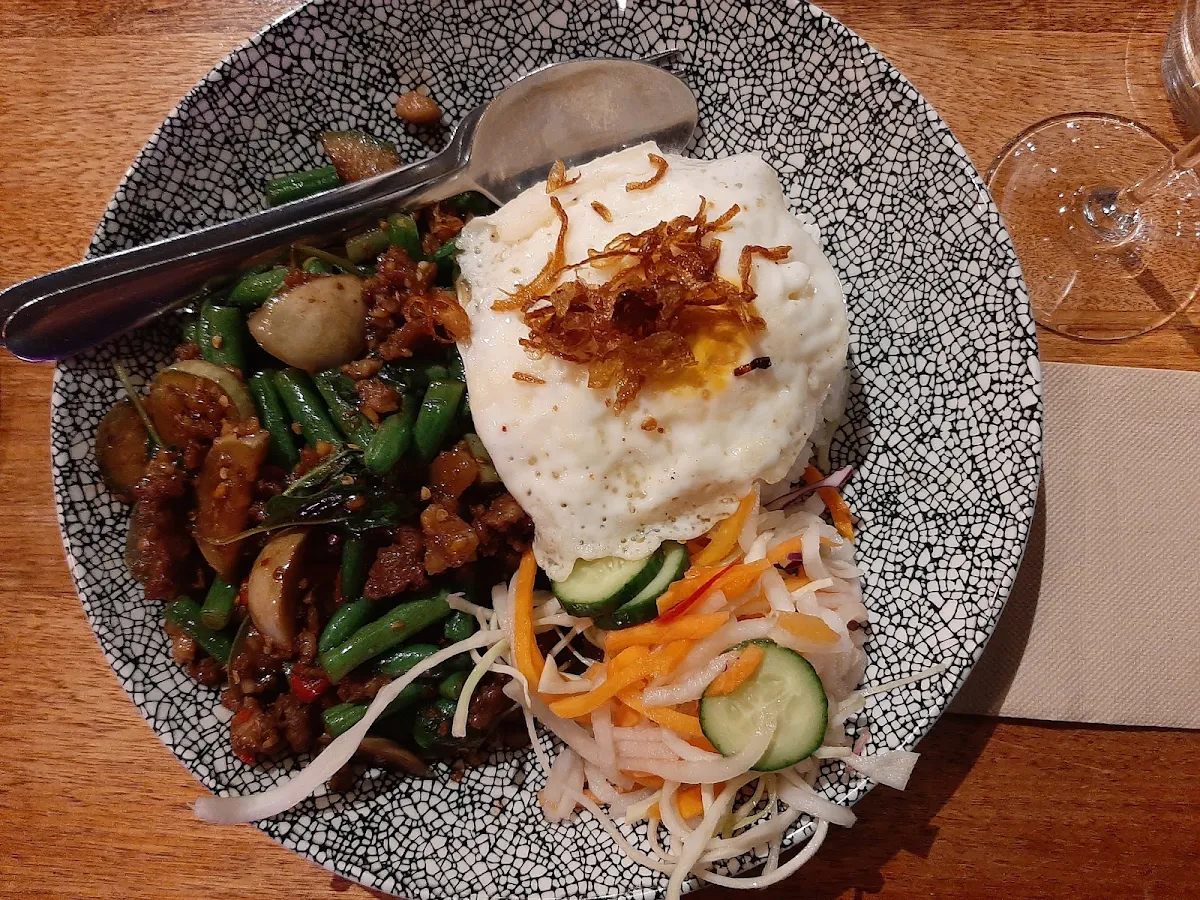 Food & drink, Sapa Sister