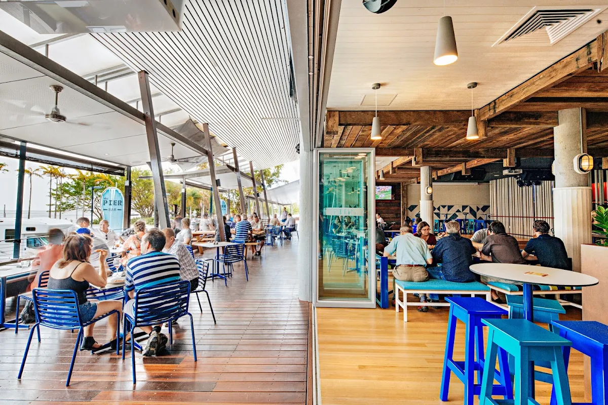 Vibe, The Pier Bar